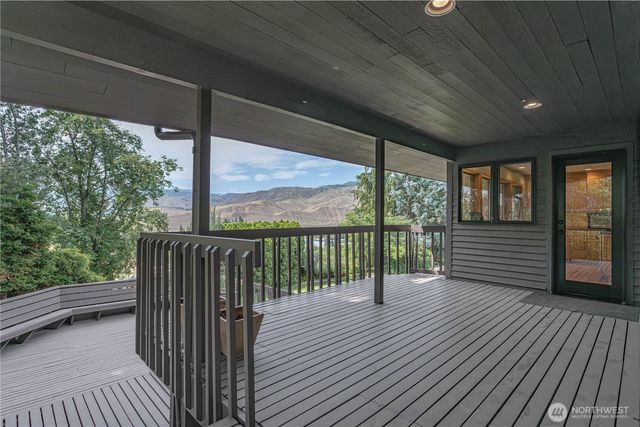 423 Lombard Lane, Wenatchee, WA 98801