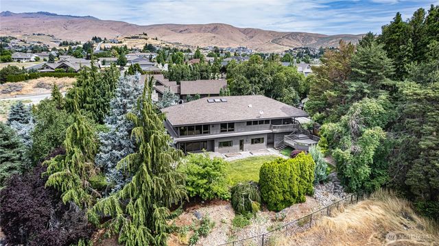 423 Lombard Lane, Wenatchee, WA 98801