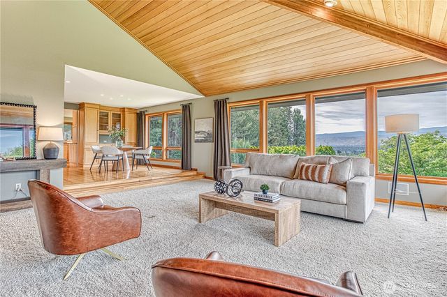 423 Lombard Lane, Wenatchee, WA 98801