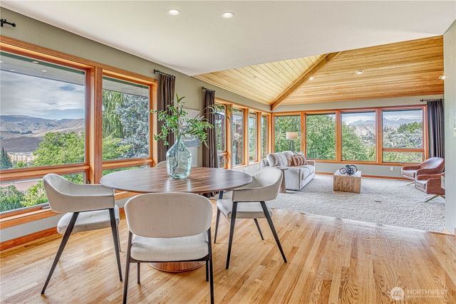 423 Lombard Lane, Wenatchee, WA 98801