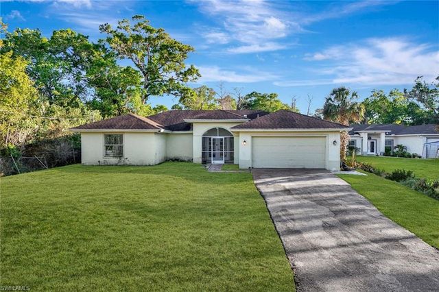 4090 32nd AVE SE, Naples, FL 34117