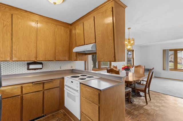 2142 Rice Creek Road, New Brighton, MN 55112