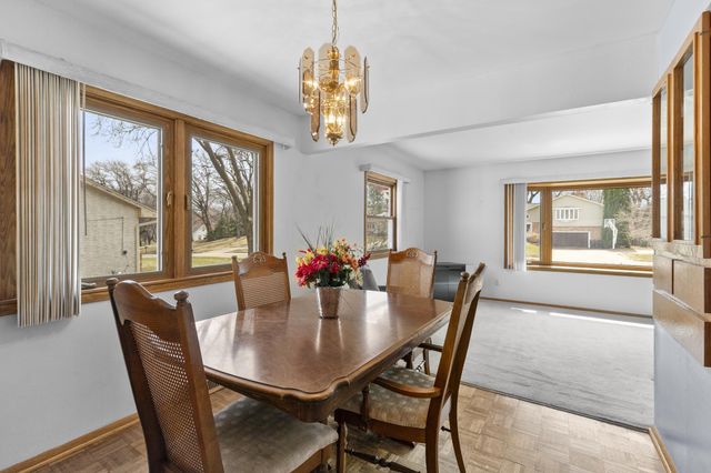 2142 Rice Creek Road, New Brighton, MN 55112