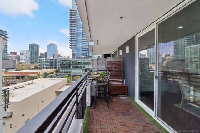 550 Park Blvd 2501, San Diego, CA 92101