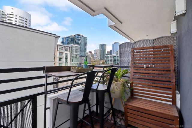 550 Park Blvd 2501, San Diego, CA 92101