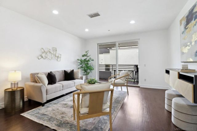 550 Park Blvd 2501, San Diego, CA 92101