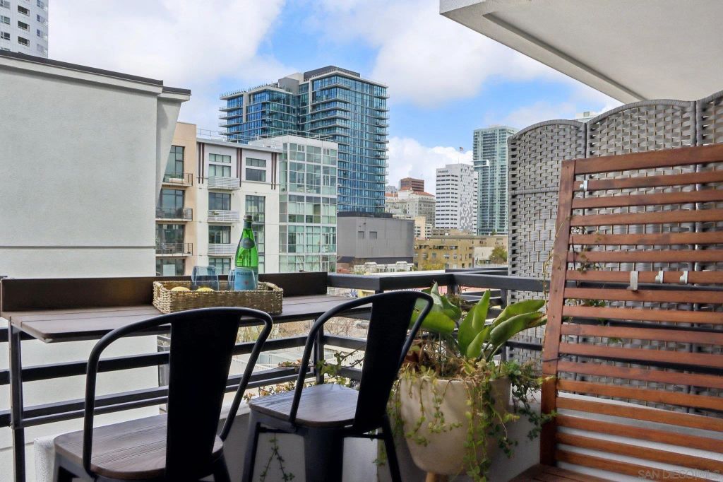 550 Park Blvd 2501, San Diego, CA 92101
