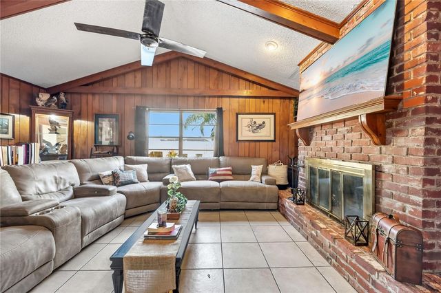 216 SHELLEY DRIVE, Winter Haven, FL 33884