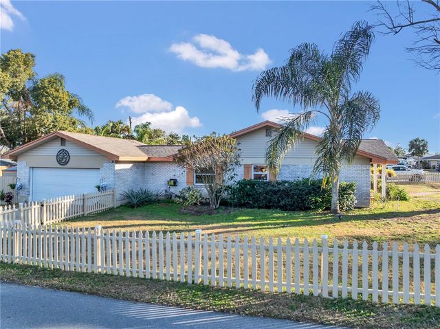 216 SHELLEY DRIVE, Winter Haven, FL 33884