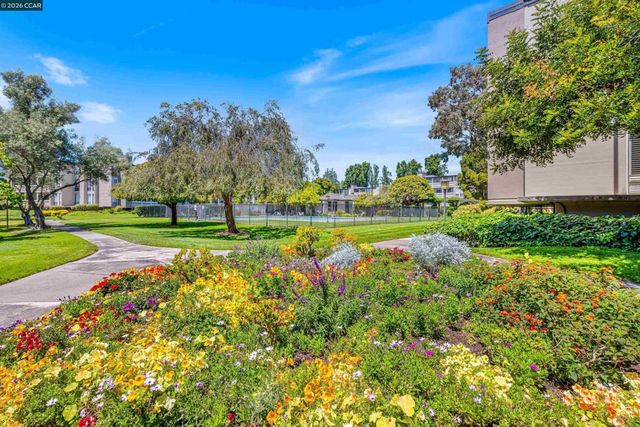 1171 Compass Ln 113, Foster City, CA 94404