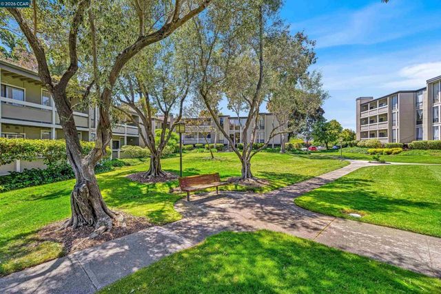 1171 Compass Ln 113, Foster City, CA 94404