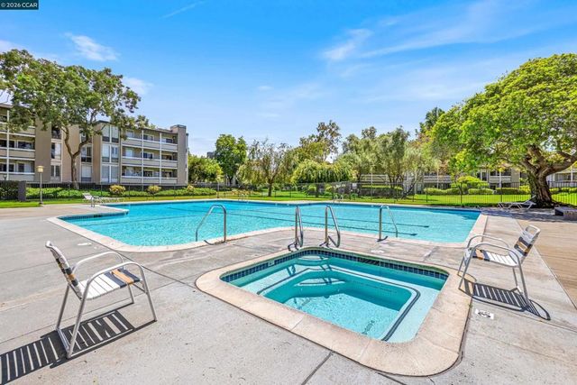 1171 Compass Ln 113, Foster City, CA 94404
