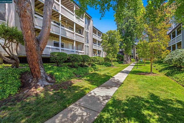 1171 Compass Ln 113, Foster City, CA 94404