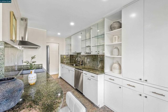 1171 Compass Ln 113, Foster City, CA 94404
