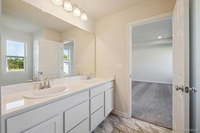 4243 Oak Street, Grand Blanc, MI 48439