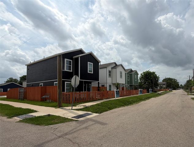 4710 Cosby Street, Houston, TX 77021