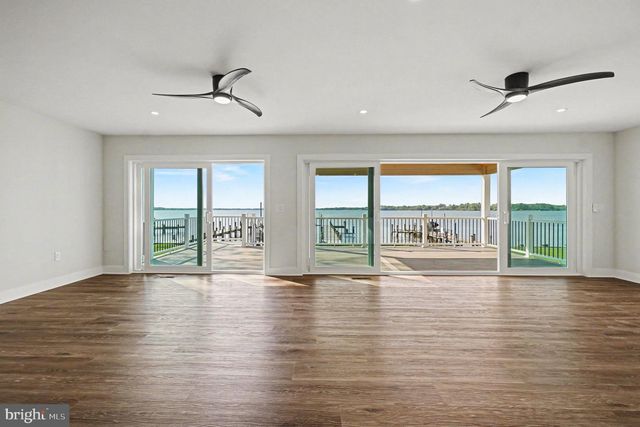 9108 HINTON AVE, Sparrows Point, MD 21219