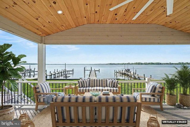 9108 HINTON AVE, Sparrows Point, MD 21219