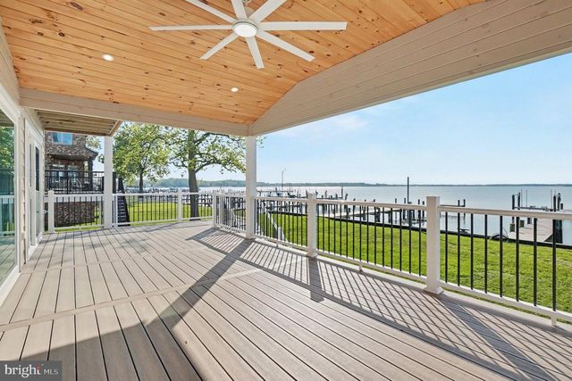 9108 HINTON AVE, Sparrows Point, MD 21219