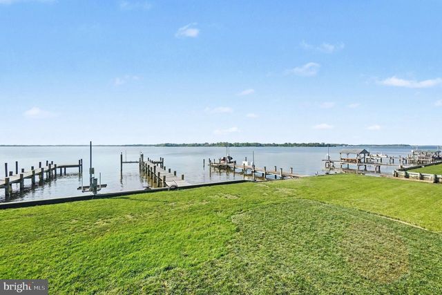 9108 HINTON AVE, Sparrows Point, MD 21219