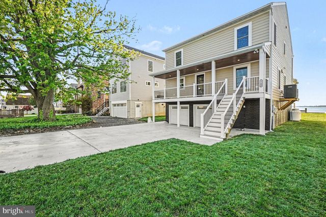 9108 HINTON AVE, Sparrows Point, MD 21219