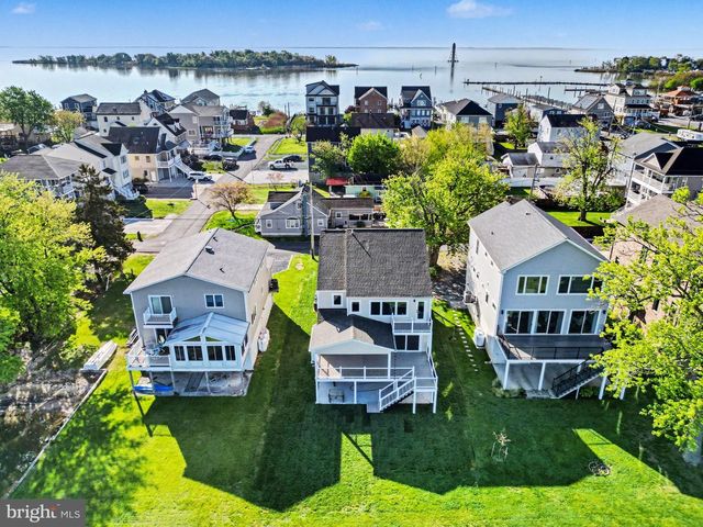 9108 HINTON AVE, Sparrows Point, MD 21219