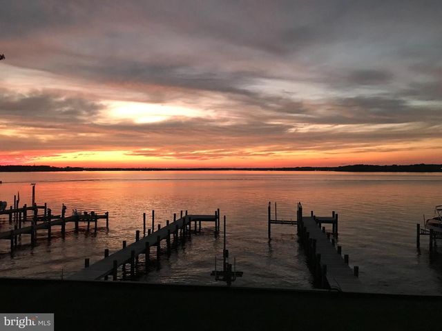 9108 HINTON AVE, Sparrows Point, MD 21219