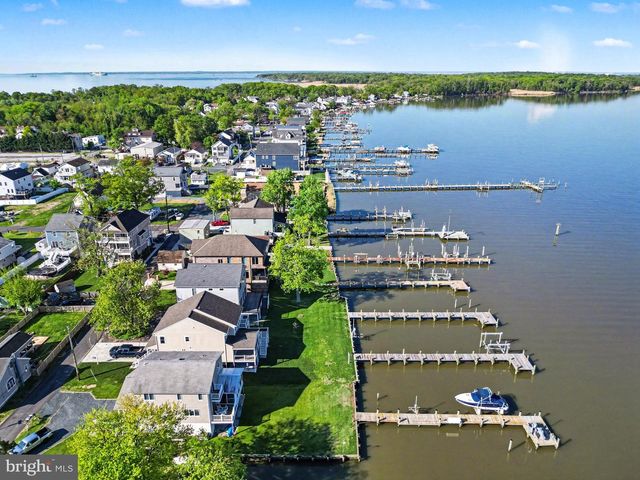 9108 HINTON AVE, Sparrows Point, MD 21219