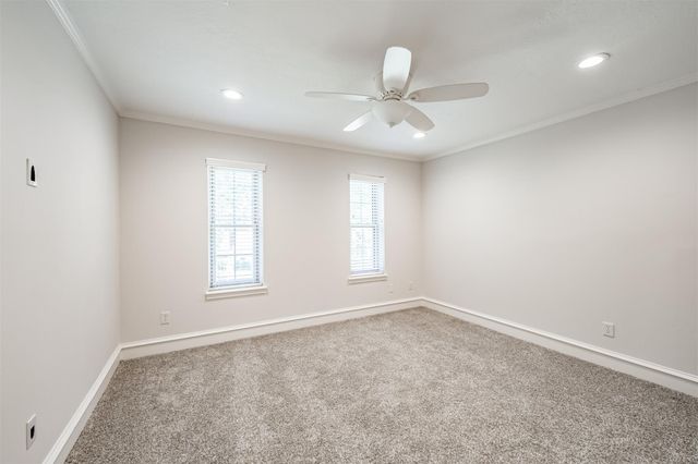 207 Victoria Way, Friendswood, TX 77546