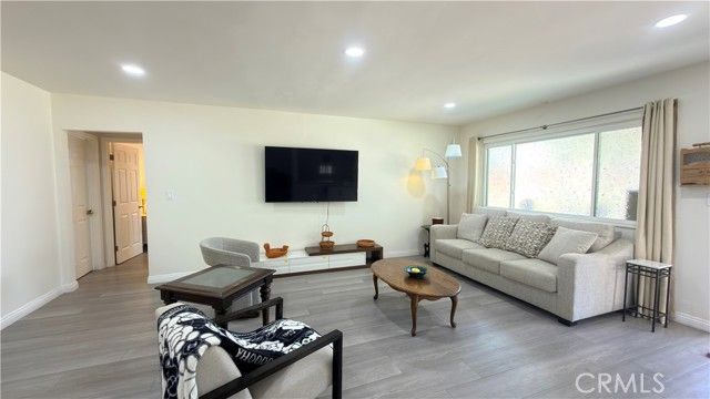 111 Poinsettia, Monrovia, CA 91016