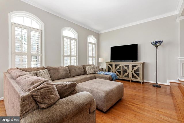 21271 VICTORIAS CROSS TER, Ashburn, VA 20147