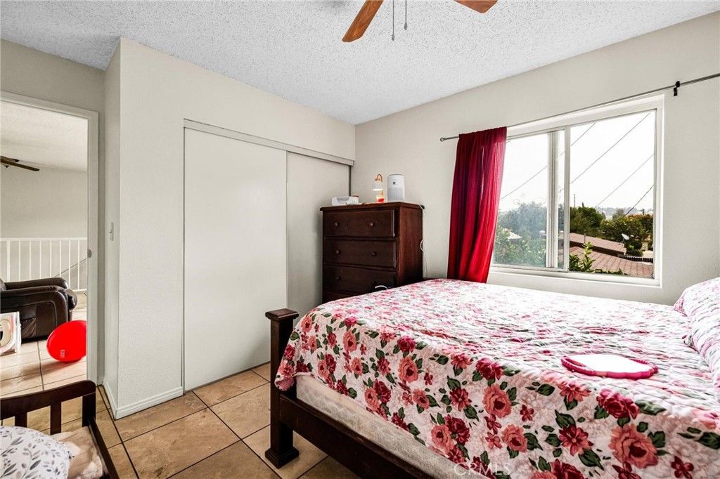 Image 23 of property listing at 3185 Perlita Avenue, Los Angeles, CA 90039