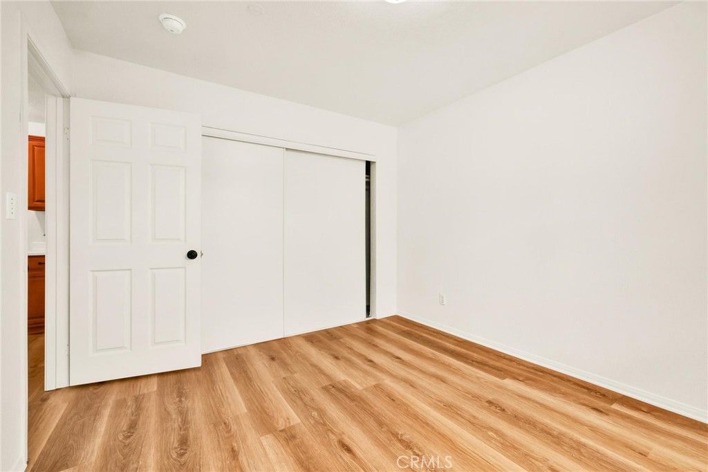 Image 40 of property listing at 3185 Perlita Avenue, Los Angeles, CA 90039