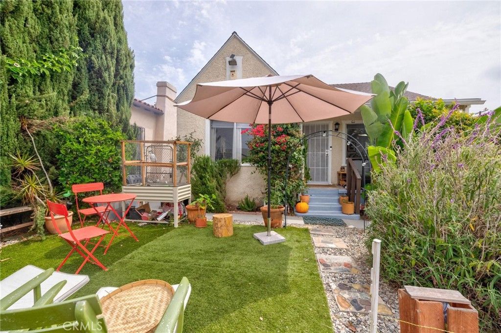 Image 47 of property listing at 3185 Perlita Avenue, Los Angeles, CA 90039