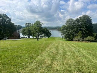 1395 Peninsula Drive, Indian Lake Boro, PA 15926