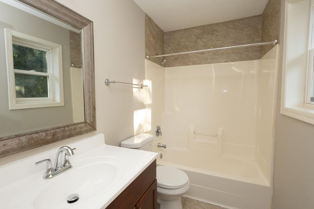 2331 Sheridan Avenue N, Minneapolis, MN 55411