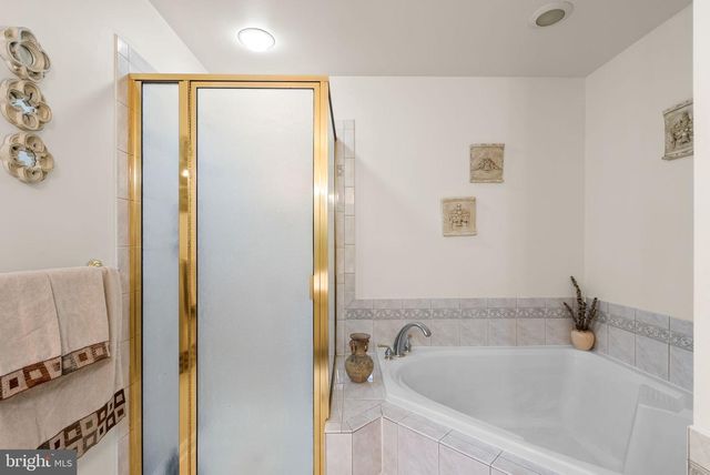 7 CHATTAM CT, Baltimore, MD 21234