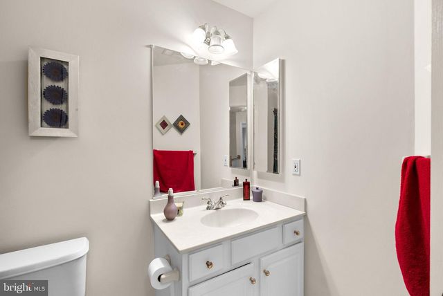 7 CHATTAM CT, Baltimore, MD 21234