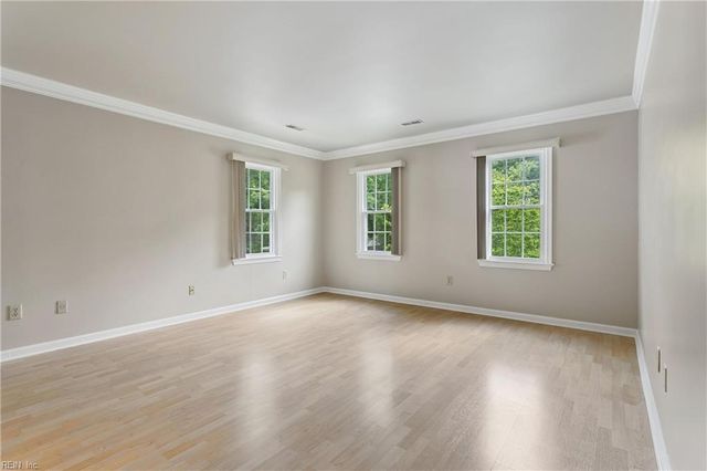 2107 Village Green PW, Newport News, VA 23602