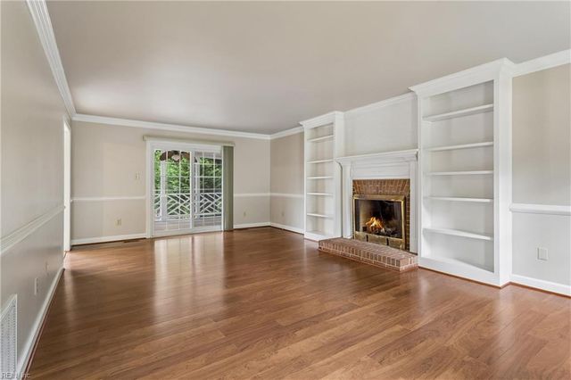 2107 Village Green PW, Newport News, VA 23602