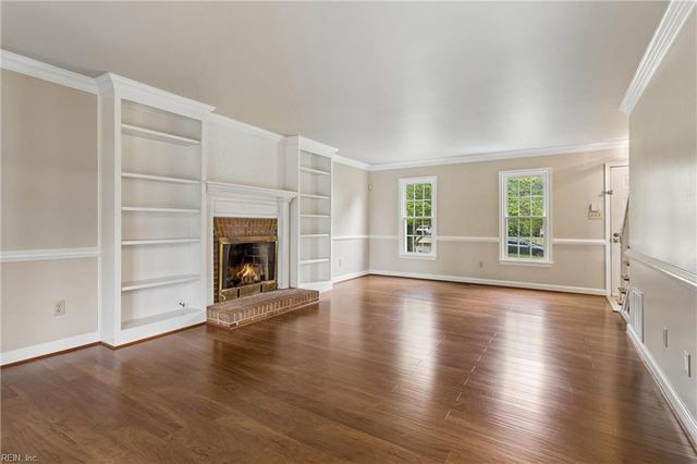 2107 Village Green PW, Newport News, VA 23602