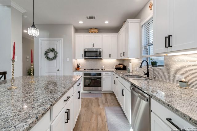 12336 Saddle Up Dr, San Antonio, TX 78254