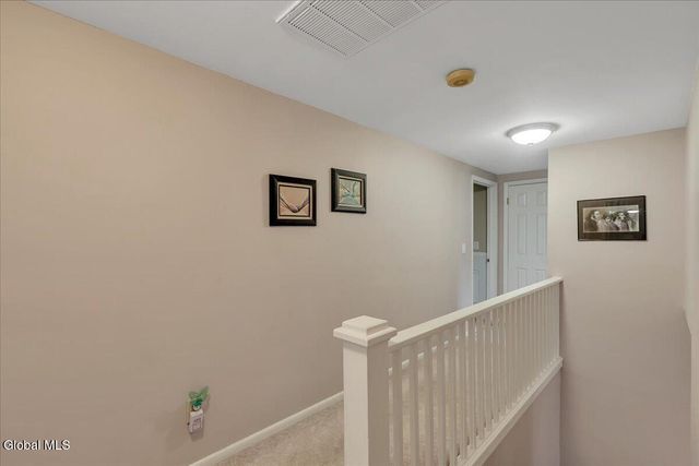 10 Appletree Lane, Clifton Park, NY 12065