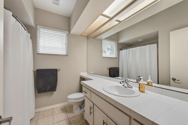 448 Bridgefield Ct, Wichita, KS 67230