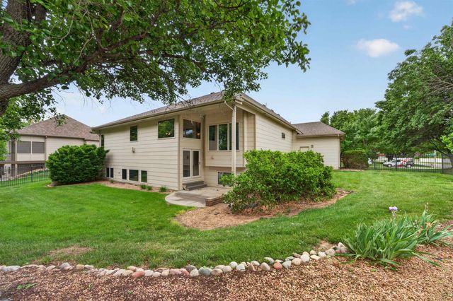448 Bridgefield Ct, Wichita, KS 67230