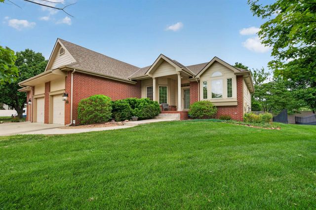 448 Bridgefield Ct, Wichita, KS 67230