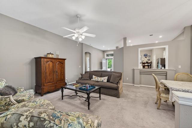 448 Bridgefield Ct, Wichita, KS 67230
