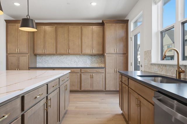8367 Mulberry Avenue, Morton Grove, IL 60053