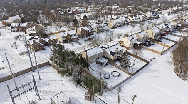 2371 Hartland Parkside Drive, Lexington, KY 40515