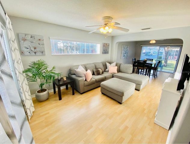 8013 BOONE DRIVE, Largo, FL 33773